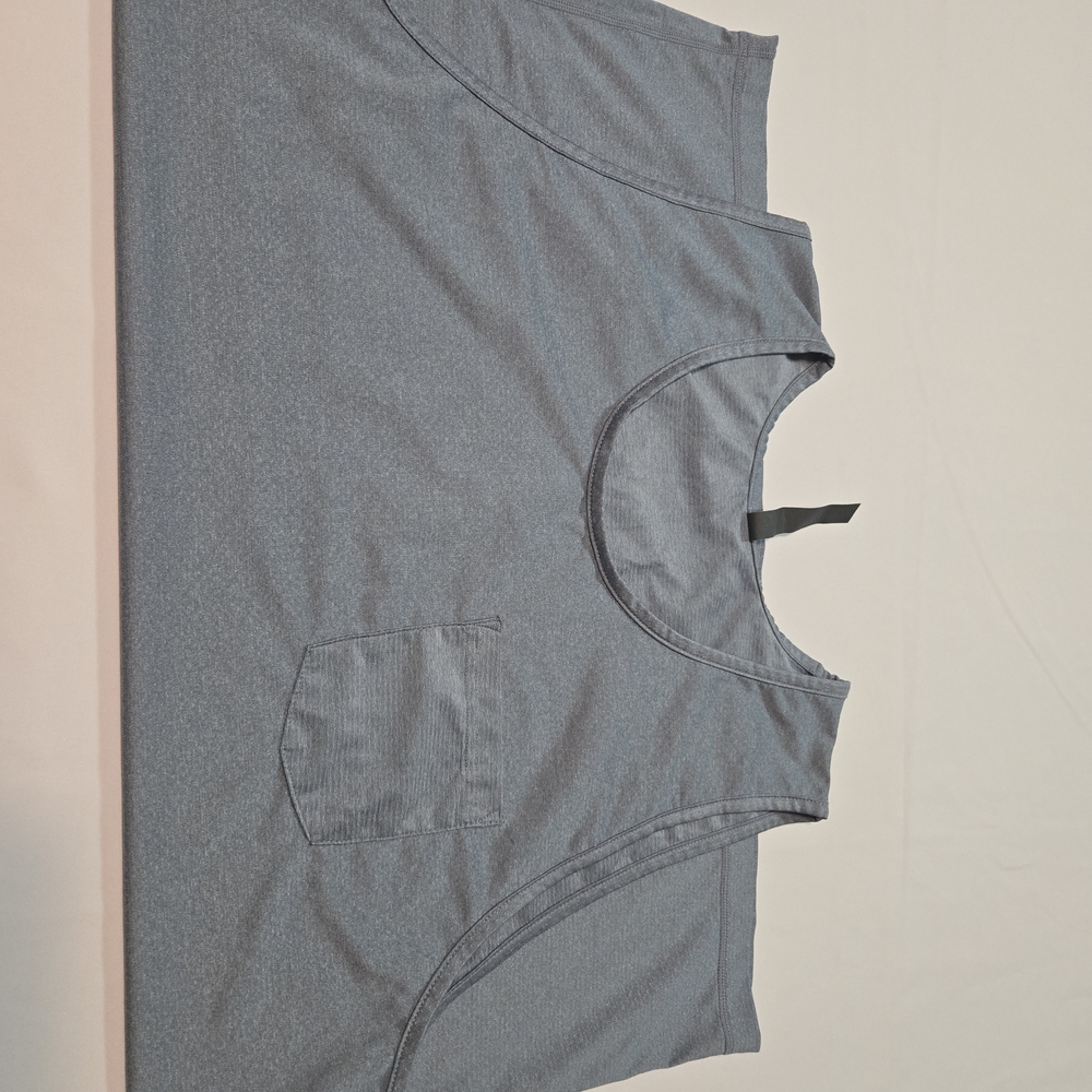 Vuori Sky Blue Men's Tank Top with Pocket - Picture 4 of 6